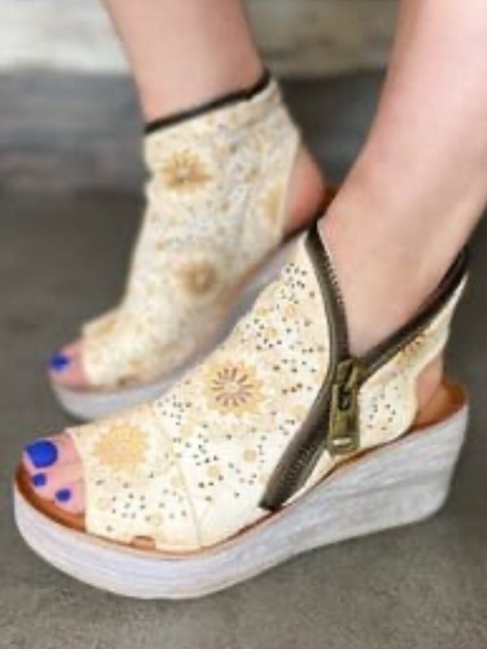 A.S. 98 Naylor Floral Womens Beige Leather Zipper Wedges Sandals Shoes